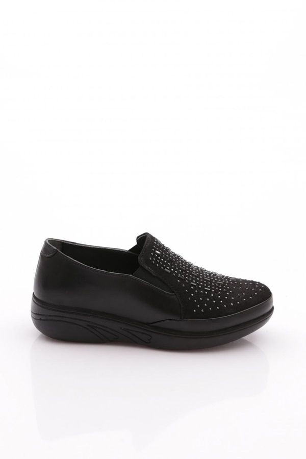 DGN DGN 4201 Women's Comfort Shoes with Stones