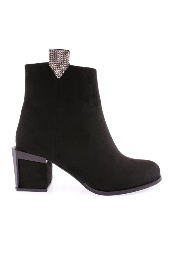 DGN DGN 770-22k Women's Zipper Detailed Heeled Boots.