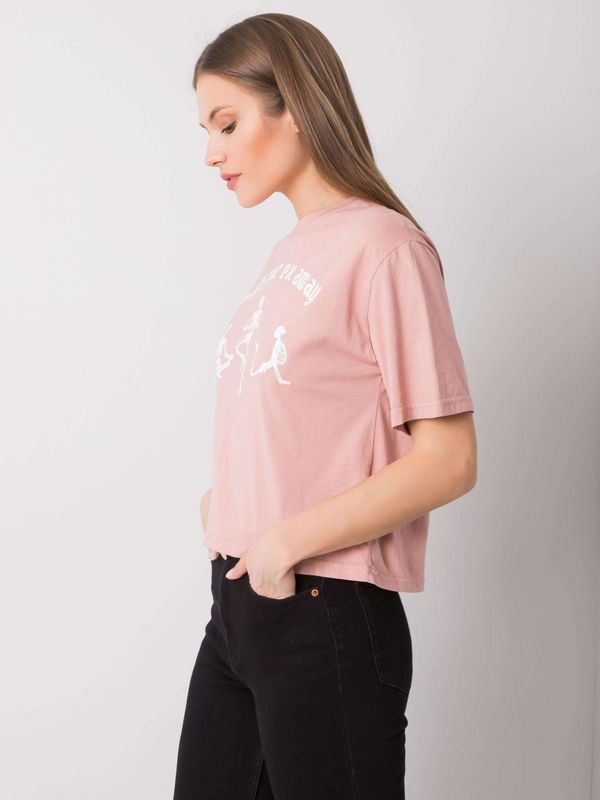 Fashionhunters Dusty pink T-shirt with Piper RUE PARIS print
