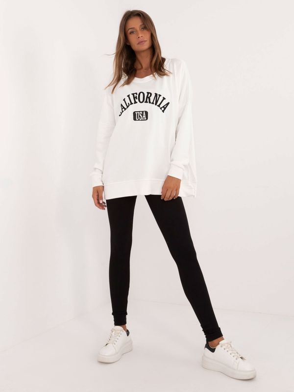 Fashionhunters Ecru tracksuit with oversize sweatshirt