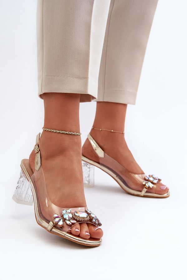 Kesi Elegant high-heeled sandals with gold D&A embellishment