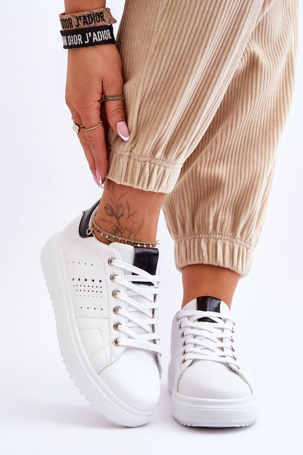 FG1 FG1 Women's Sport Shoes Black and White Be First!