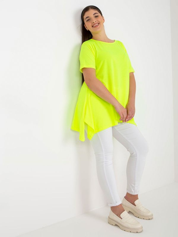 Fashionhunters Fluo yellow smooth viscose blouse of larger size