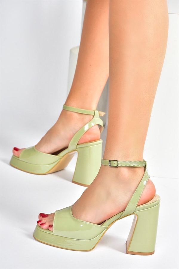 Fox Shoes Fox Shoes Green Patent Leather Thick Platform Heels Women's Shoes