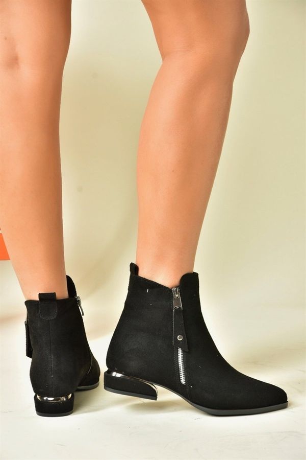 Fox Shoes Fox Shoes Women's Black Suede Low Heeled Boots