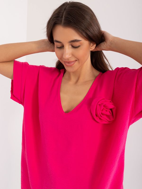 Fashionhunters Fuchsia casual oversize blouse with flower
