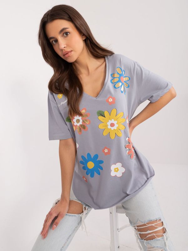 Fashionhunters Gray oversize blouse with floral print
