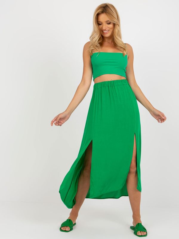 Fashionhunters Green asymmetrical skirt RUE PARIS with flowers