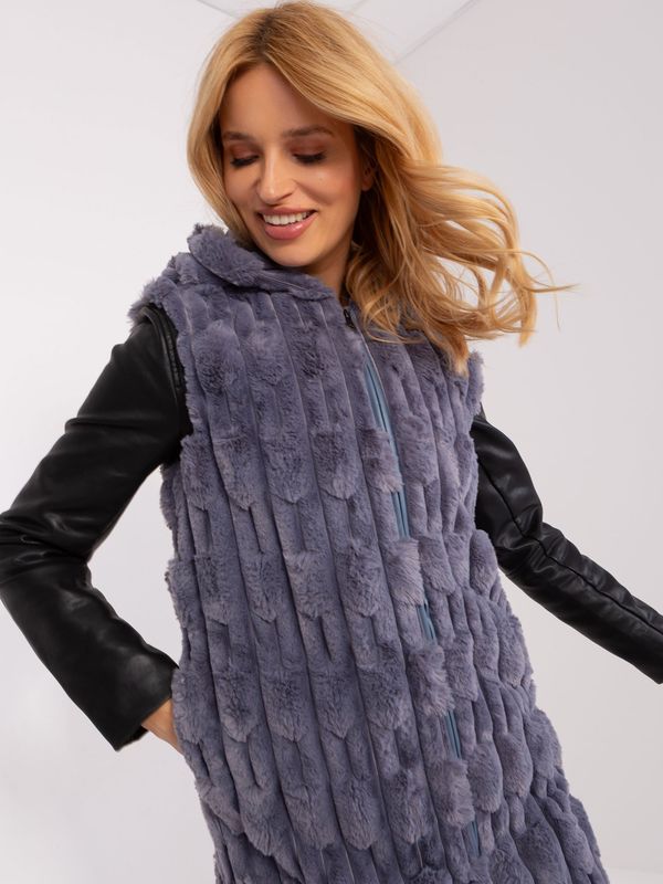 Fashionhunters Grey zip-up vest with eco-fur