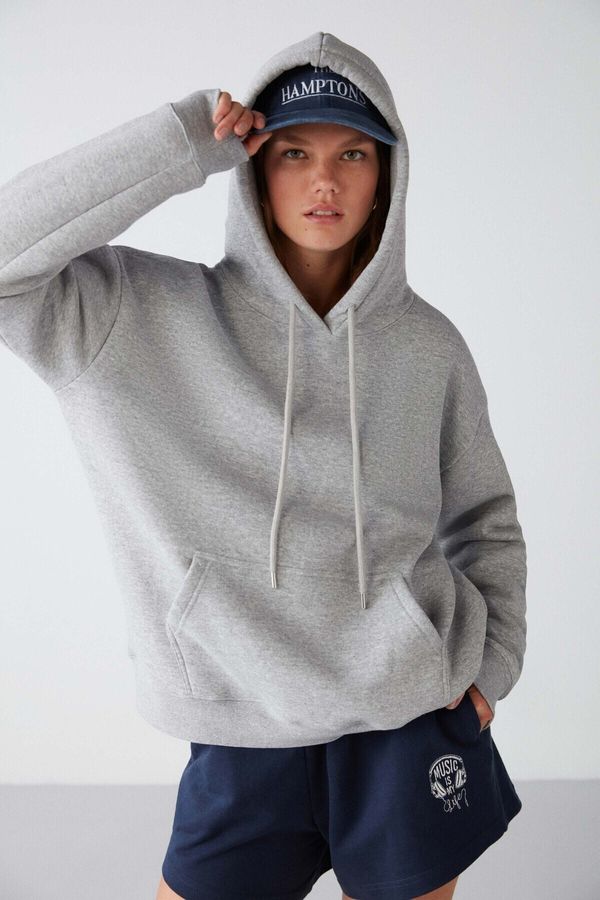 GRIMELANGE GRIMELANGE Adel Women's Fleece Inside Soft Relaxed Knitted 3 Thread Kangaroo Pocket Hooded Gray Sweatshirt