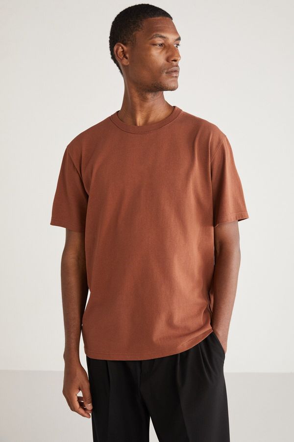 GRIMELANGE GRIMELANGE Astons Men's Relaxed 100% Organic Cotton Thick Single Jersey Woven Dark Brown T-Shir