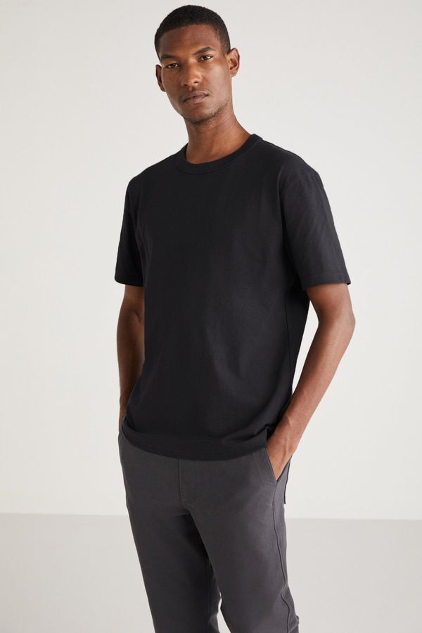 GRIMELANGE GRIMELANGE Curtis Men's Comfort Fit Thick Textured Recycle 100% Cotton Black T-shirt