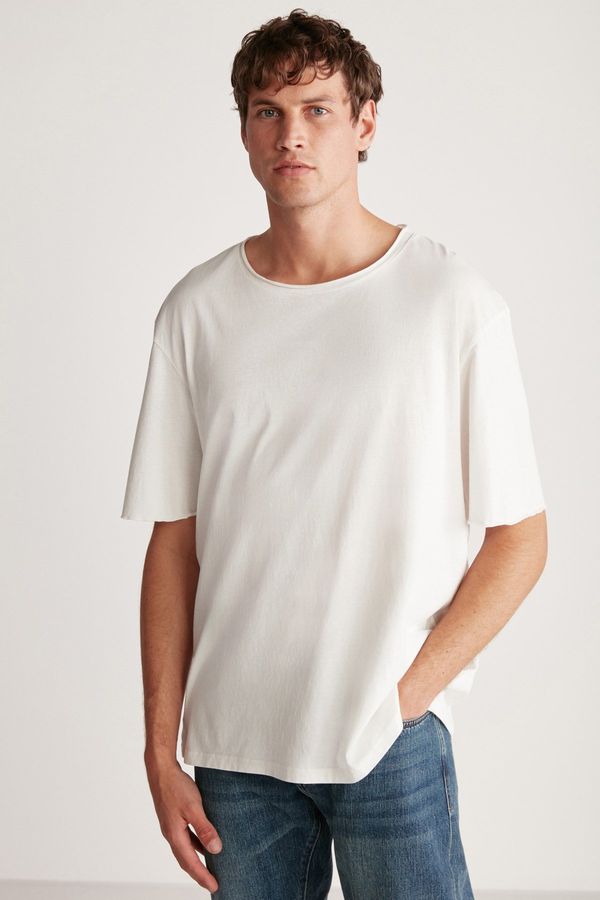 GRIMELANGE GRIMELANGE David's Men's Open Collar Oversize Fit 100% Cotton White T-shirt