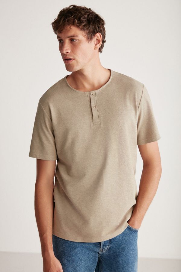 GRIMELANGE GRIMELANGE Harry Male Collar Special Structured Textured Thick Fabric 100% Cotton T-Shirt