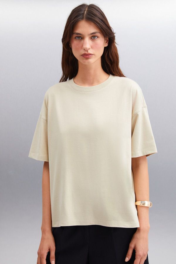 GRIMELANGE GRIMELANGE Jemmy Women's Basic Jersey Woven Relaxed 100% Organic Cotton Beige T-shirt