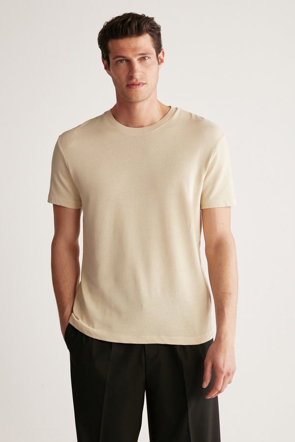 GRIMELANGE GRIMELANGE Jeremy Men's Slim Fit Knitwear Look Fabric Knitwear Collar Thick Textured Beige T-shir