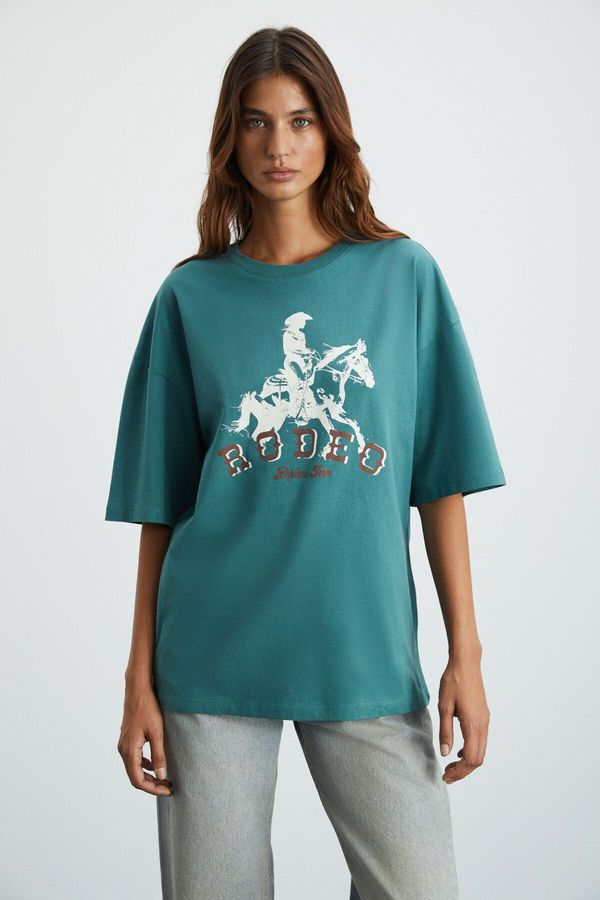 GRIMELANGE GRIMELANGE Majer Women's 100% Organic Cotton Western Theme Printed Regular Fit Green T-shirt