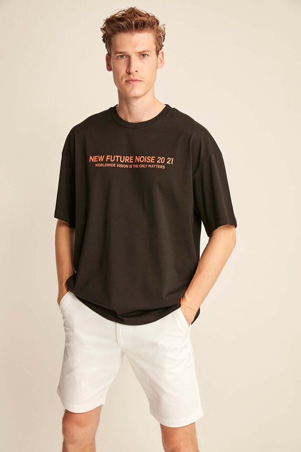 GRIMELANGE GRIMELANGE Wesley Men's Oversize Fit 100% Cotton Thick Textured Printed Black T-shir