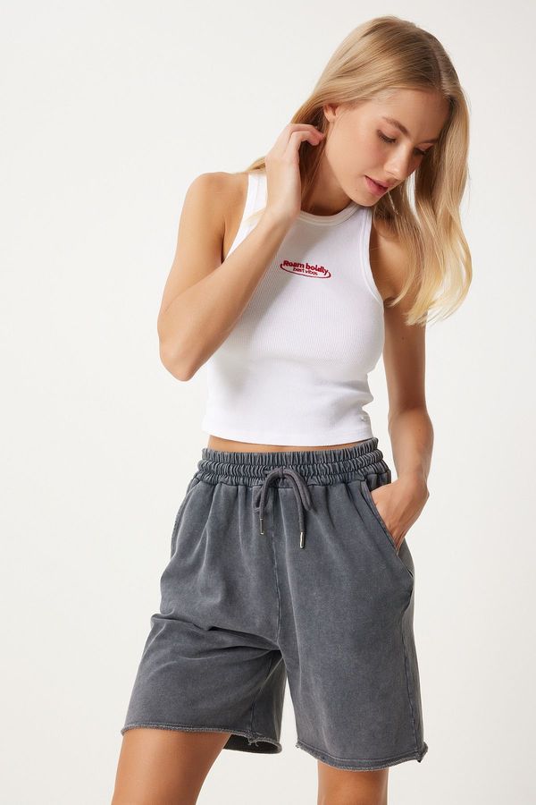Happiness İstanbul Happiness İstanbul Women's Anthracite Washed Knitted Tracksuit Shorts