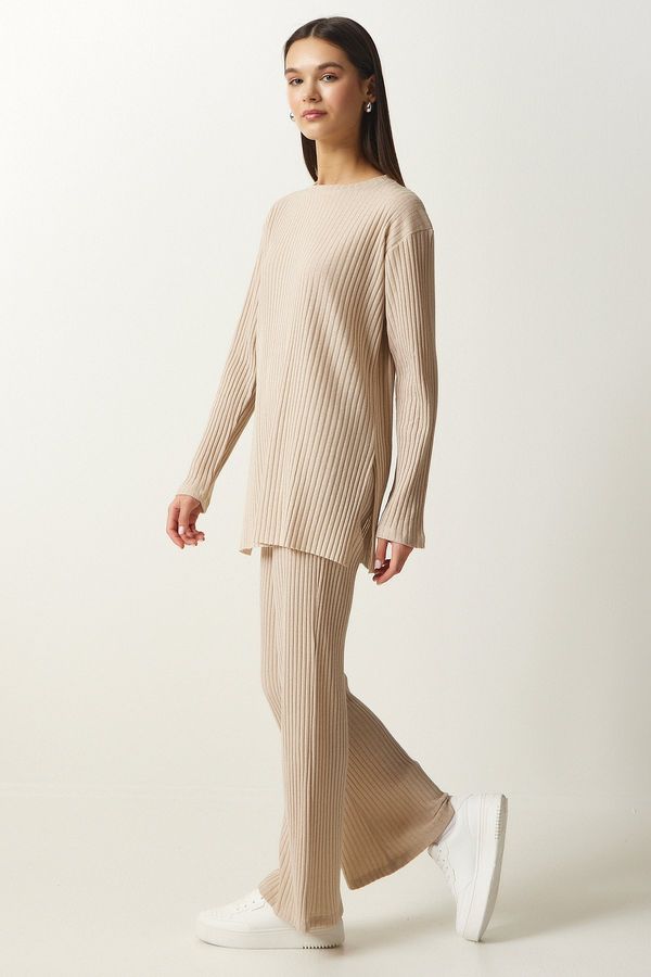 Happiness İstanbul Happiness İstanbul Women's Beige Corded Knitted Blouse and Trousers Set