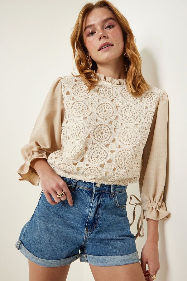 Happiness İstanbul Happiness İstanbul Women's Beige Lace Detailed Woven Linen Blouse