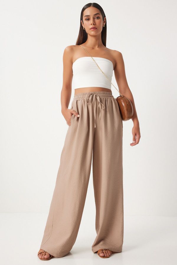 Happiness İstanbul Happiness İstanbul Women's Beige Wide Leg Casual Ayrobin Trousers