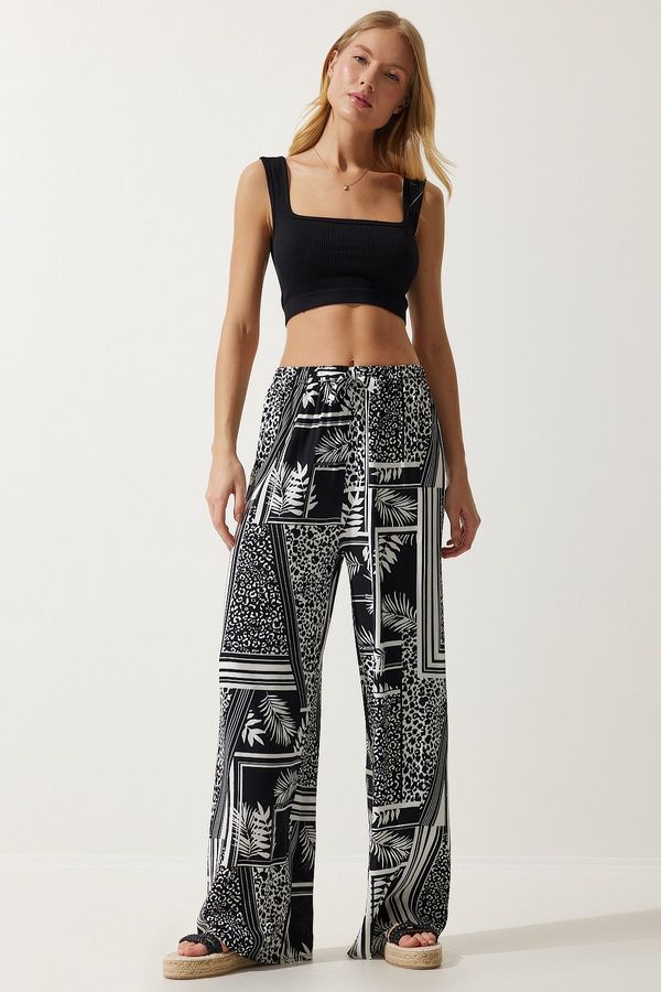 Happiness İstanbul Happiness İstanbul Women's Black and White Patterned Flowing Viscose Palazzo Trousers