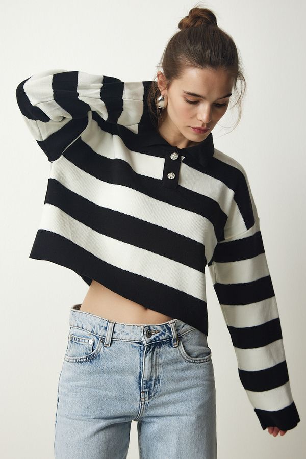 Happiness İstanbul Happiness İstanbul Women's Black and White Stylish Buttoned Collar Striped Crop Knitwear Sweater