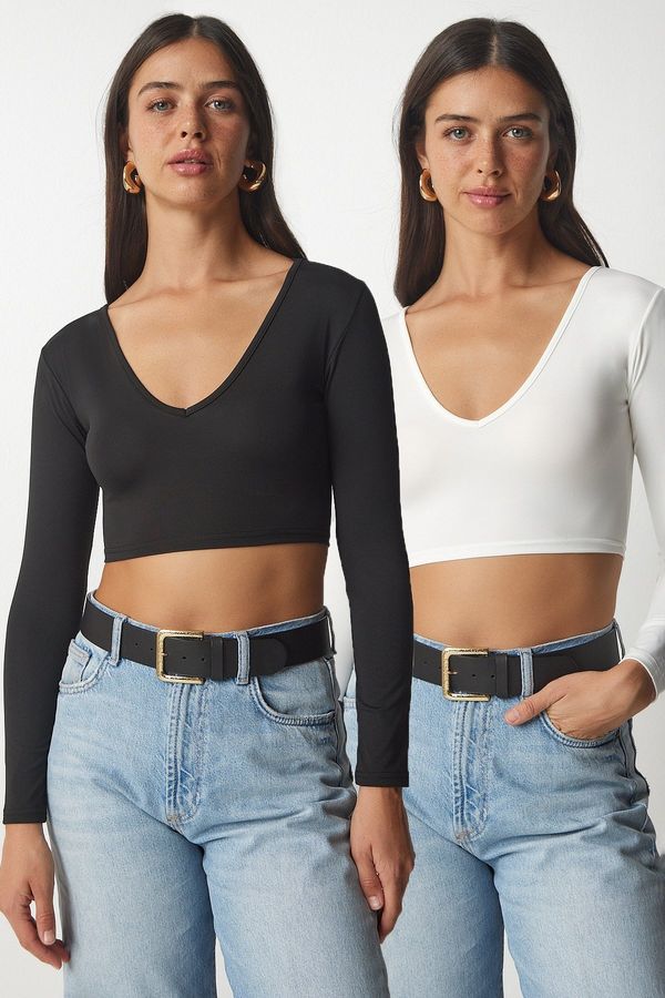 Happiness İstanbul Happiness İstanbul Women's Black and White V Neck 2 Pack Crop Blouse