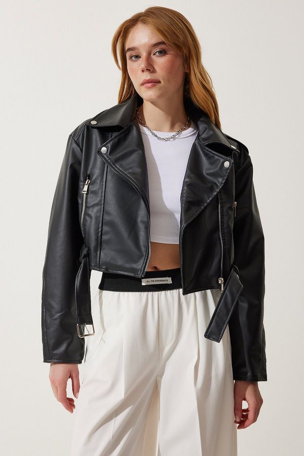 Happiness İstanbul Happiness İstanbul Women's Black Belted Short Faux Leather Jacket