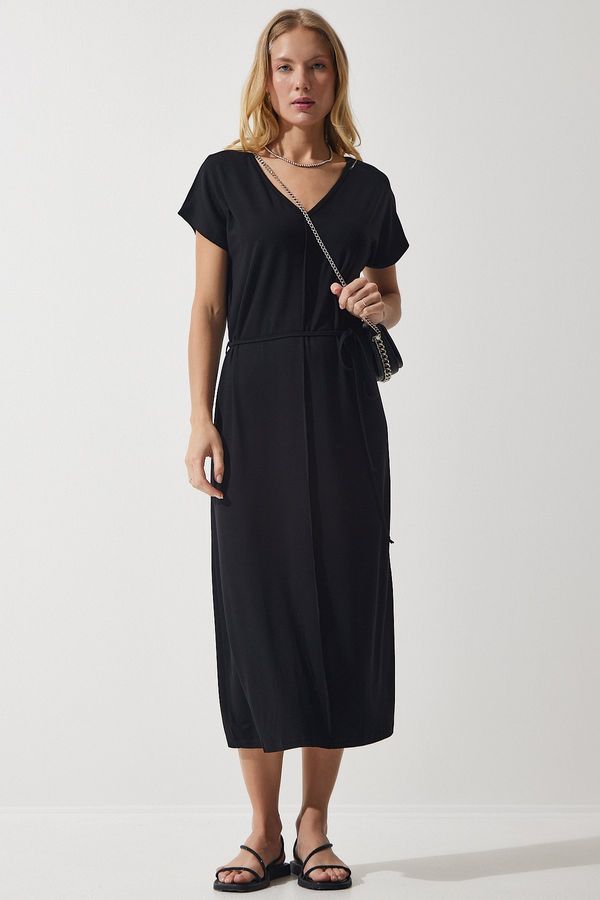 Happiness İstanbul Happiness İstanbul Women's Black Belted V Neck Viscose Dress