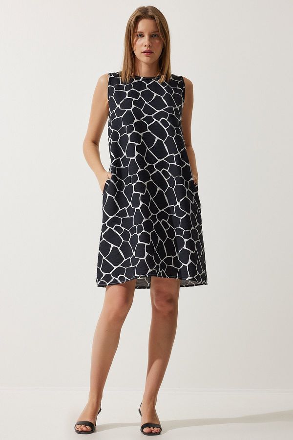 Happiness İstanbul Happiness İstanbul Women's Black Ecru Patterned Summer Bell Dress
