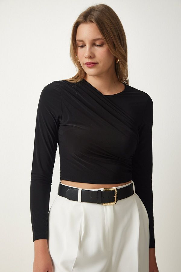 Happiness İstanbul Happiness İstanbul Women's Black Gathered Detailed Crop Sandy Blouse