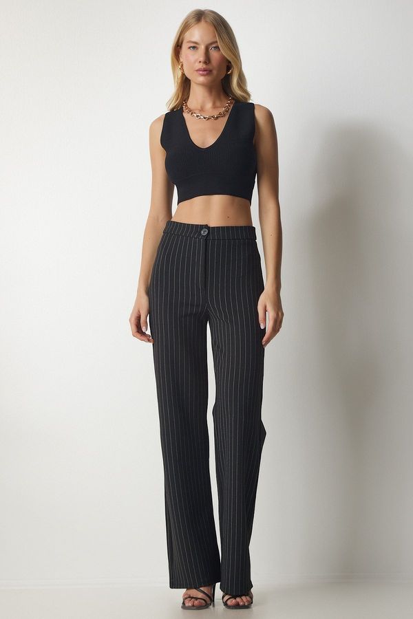 Happiness İstanbul Happiness İstanbul Women's Black Thin Striped Comfortable Knitted Trousers