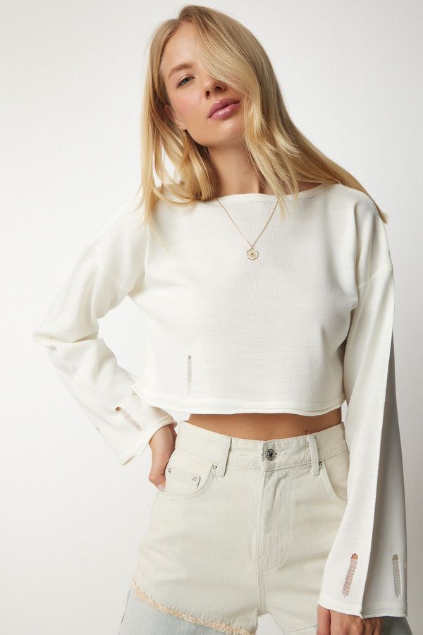 Happiness İstanbul Happiness İstanbul Women's Bone Ripped Detail Knitwear Crop Sweater