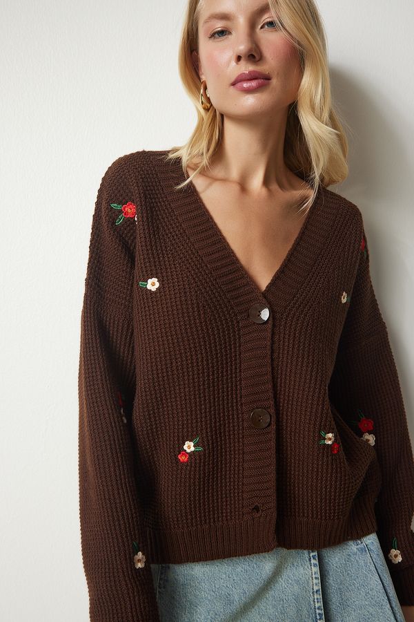 Happiness İstanbul Happiness İstanbul Women's Brown Floral Embroidered Buttoned Knitwear Cardigan