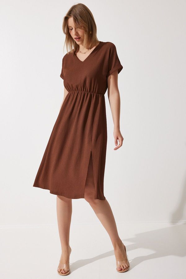 Happiness İstanbul Happiness İstanbul Women's Brown V-Neck Slit Summer Casual Knitted Dress
