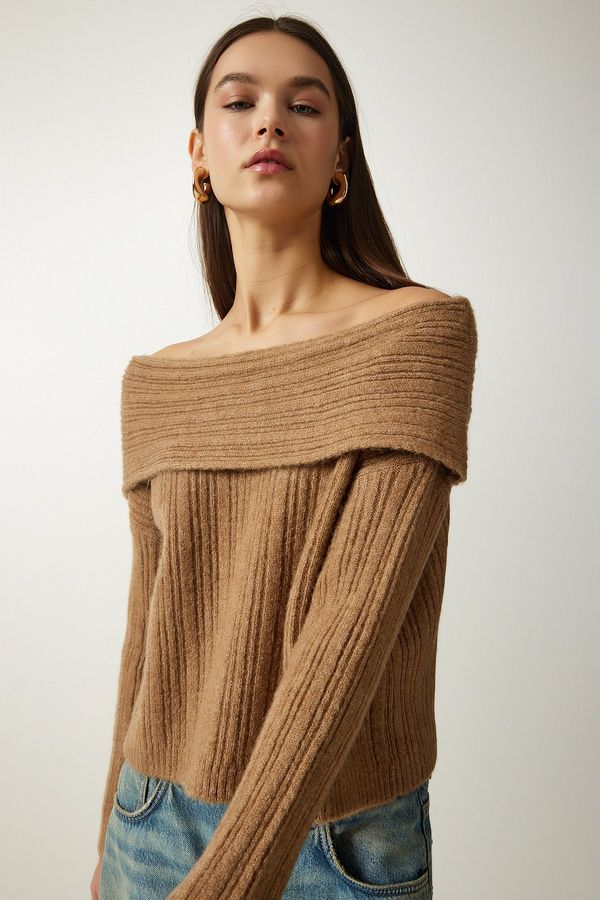 Happiness İstanbul Happiness İstanbul Women's Camel Madonna Collar Knitwear Sweater