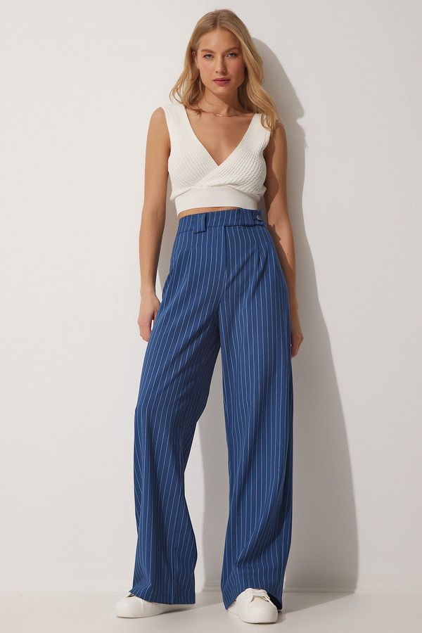 Happiness İstanbul Happiness İstanbul Women's Dark Blue Pleated Wide Leg Pants