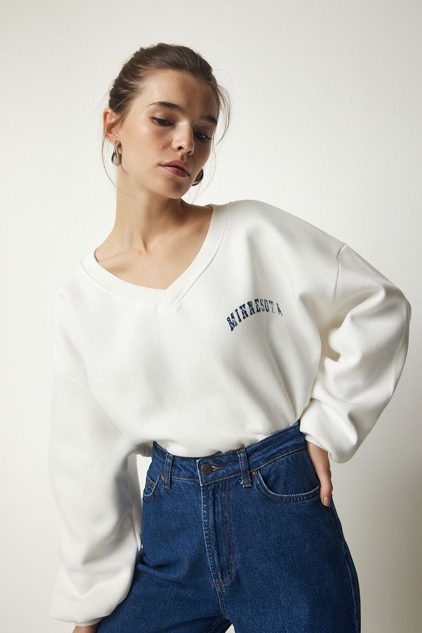 Happiness İstanbul Happiness İstanbul Women's Ecru V-Neck Oversized Crop Knitted Sweatshirt