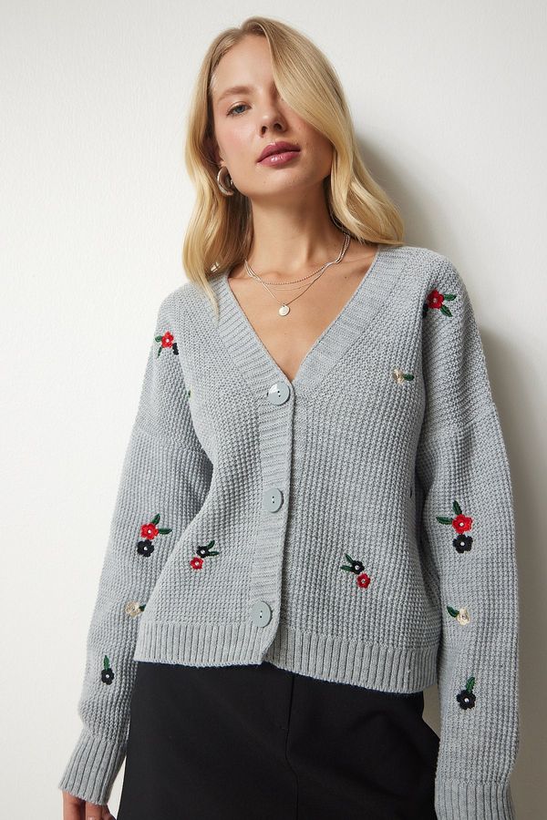 Happiness İstanbul Happiness İstanbul Women's Gray Floral Embroidered Buttoned Knitwear Cardigan