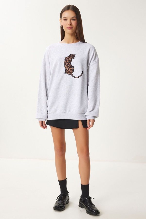 Happiness İstanbul Happiness İstanbul Women's Gray Leopard Embroidered Oversize Knitted Sweetshirt