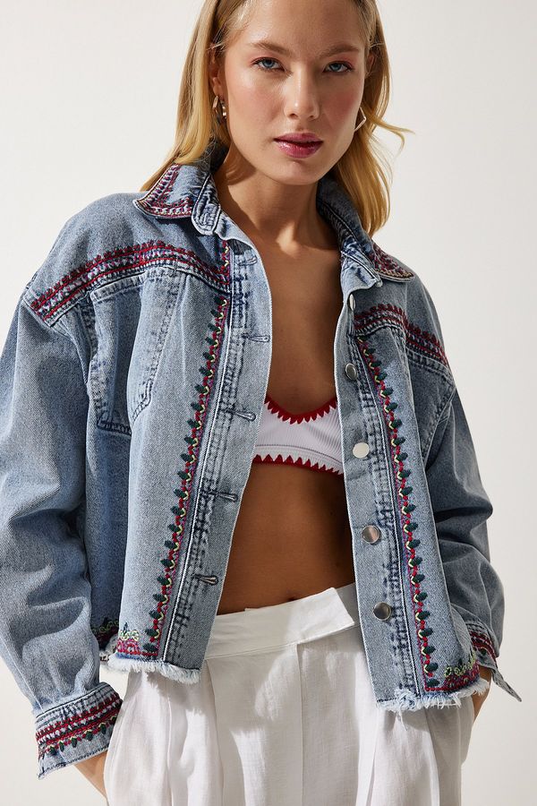 Happiness İstanbul Happiness İstanbul Women's Light Blue Embroidered Denim Jacket