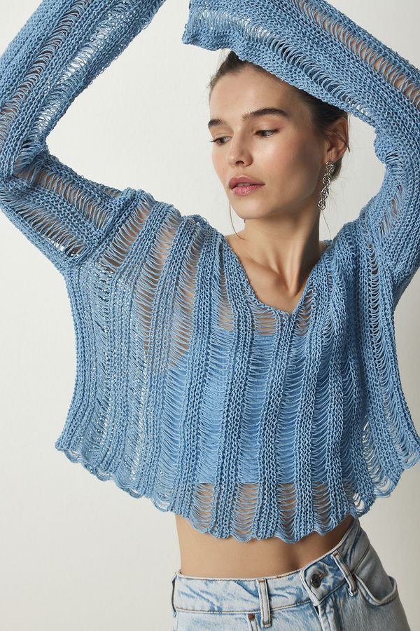 Happiness İstanbul Happiness İstanbul Women's Light Blue V-Neck Ripped Detail Seasonal Crop Knitwear Sweater