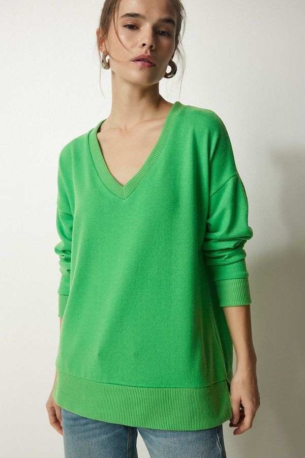 Happiness İstanbul Happiness İstanbul Women's Light Green V-Neck Fluffy Knitted Sweater