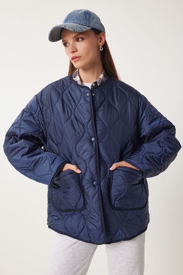 Happiness İstanbul Happiness İstanbul Women's Navy Blue Pocket Oversize Quilted Coat