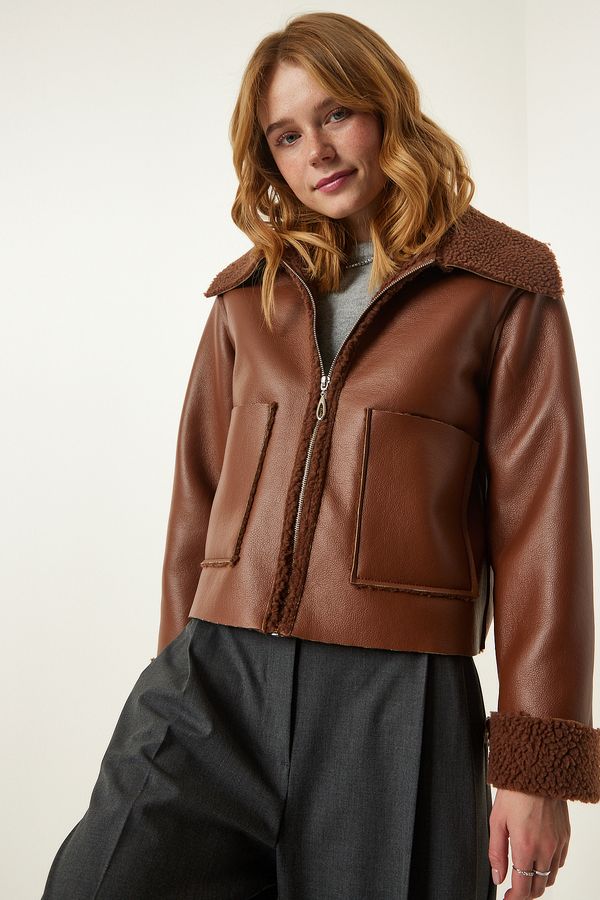 Happiness İstanbul Happiness İstanbul Women's Tan Fur Collar Wide Pocket Faux Leather Jacket