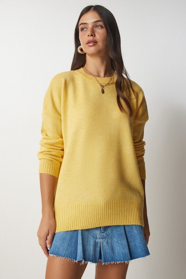 Happiness İstanbul Happiness İstanbul Women's Yellow Crew Neck Oversize Knitwear Sweater
