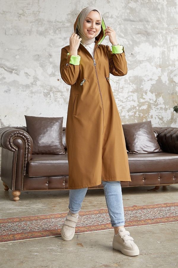 InStyle InStyle Neon Trench with Drawstring Waist Hooded - Tan \ Green
