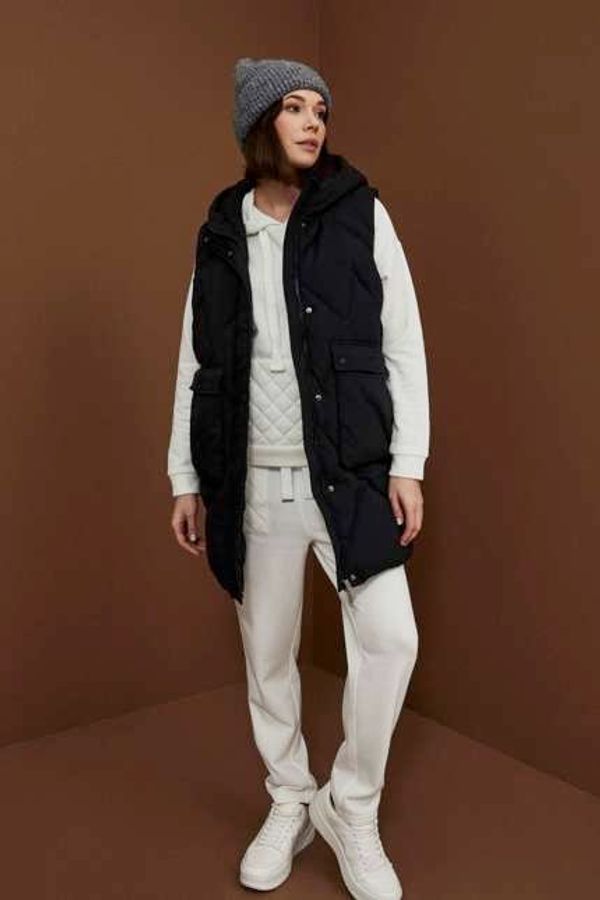 Moodo Jacket with detachable sleeves